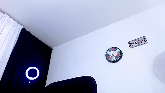 Antonywebb94 online show from April 2026 02:49:02 AM