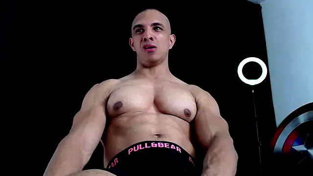 Antonywebb94 online show from January 2026 05:00:01 AM