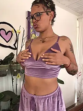 Snapshot of haiiley_more chatting on May 2026 05:17:02 PM haiiley more online show from May 2026 05:17:02 PM