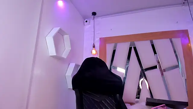 ary cooper  online show from December 2025 12:48:02 PM