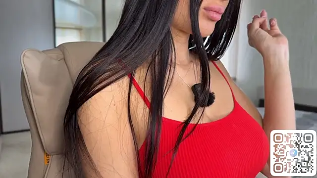 UrLillShy online show from May 2026 01:57:01 AM