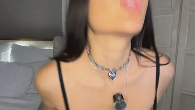 UrLillShy online show from November 2025 01:11:02 AM