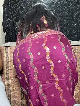 Snapshot of Miss__Malaika chatting on February 2026 06:33:02 AM Miss Malaika online show from February 2026 06:33:02 AM