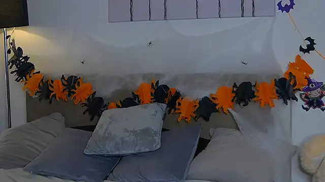 CassKiera online show from November 2025 06:07:02 AM