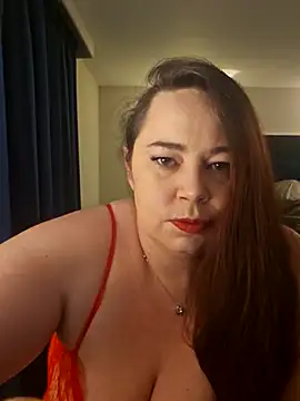 Snapshot of Sexy_Binxy chatting on October 2025 09:40:01 PM Sexy Binxy online show from October 2025 09:40:01 PM