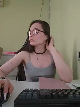 U KINKY online show from April 2026 11:39:01 AM