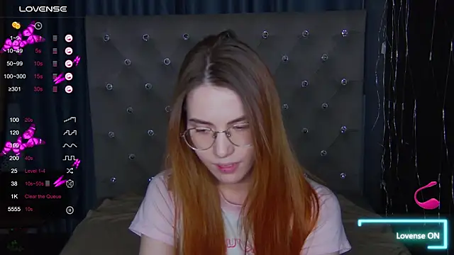 EmilyKents online show from September 2025 01:49:01 AM