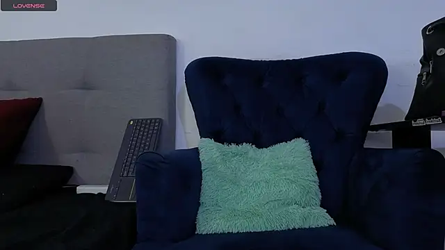 alissonandamy online show from April 2026 12:13:02 PM