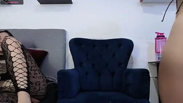 alissonandamy online show from February 2026 07:53:01 PM