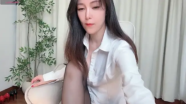 Ada-xixi online show from April 2026 10:22:01 AM