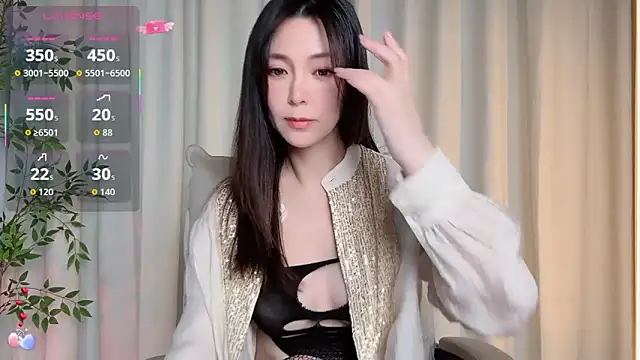 Ada-xixi online show from November 2025 12:32:02 PM