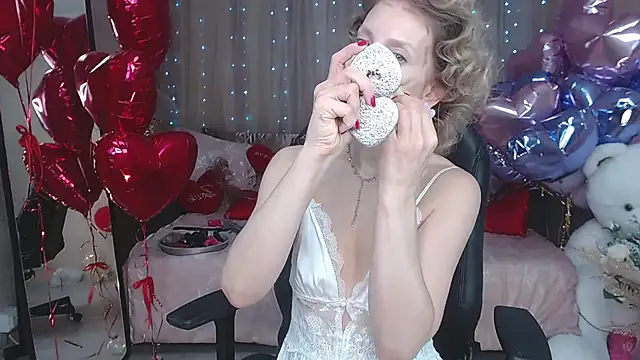 Snapshot of AdrianaSea chatting on March 2025 11:50:01 AM AdrianaSea online show from March 2025 11:50:01 AM