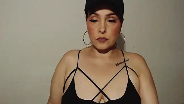 Snapshot of Miss_Agatha chatting on October 2025 10:00:01 PM Miss Agatha online show from October 2025 10:00:01 PM