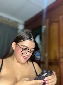 Michellesexxy online show from January 2025 05:31:01 AM