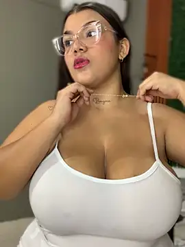 Michellesexxy online show from March 2025 03:48:01 AM