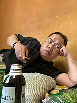 punk0805 online show from April 2026 06:38:01 AM