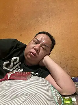 punk0805 online show from April 2026 10:32:01 AM