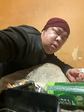 punk0805 online show from February 2026 07:13:01 PM