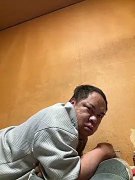 punk0805 online show from September 2025 01:37:02 PM