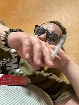 punk0805 online show from April 2026 01:15:02 PM