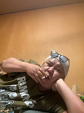 punk0805 online show from September 2025 11:27:01 AM