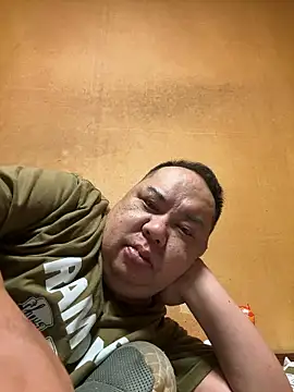 punk0805 online show from October 2025 11:56:01 AM