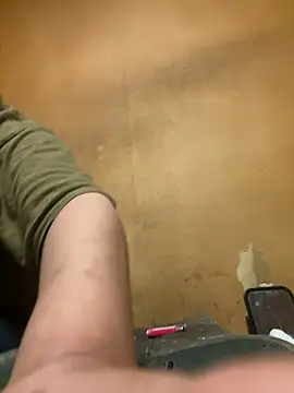 punk0805 online show from October 2025 01:56:01 PM