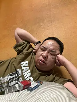 punk0805 online show from April 2026 11:57:01 AM