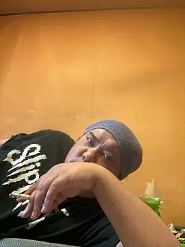 punk0805 online show from September 2025 06:20:01 AM