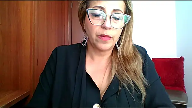 RossanaLionheart online show from May 2026 12:31:01 PM