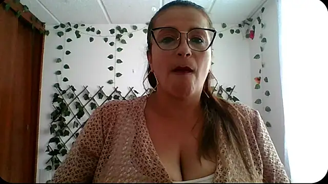 RossanaLionheart online show from October 2025 08:42:01 PM
