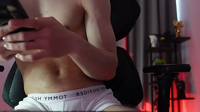 Max cortes1 online show from April 2026 05:41:02 PM