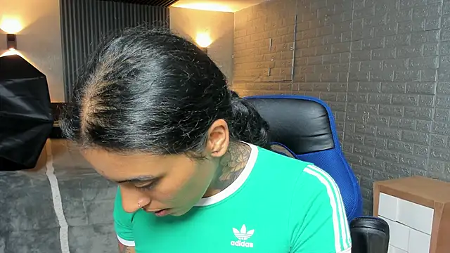 magic marg online show from November 2025 08:57:02 PM