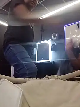 king and Qeen online show from November 2025 02:21:01 AM