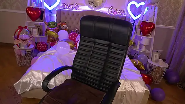 Snapshot of IsabellaFoxyy chatting on February 2025 04:47:01 PM IsabellaFoxyy online show from February 2025 04:47:01 PM