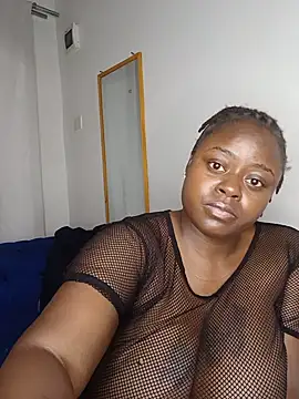 t-QueenSlyy online show from June 2026 07:59:01 PM