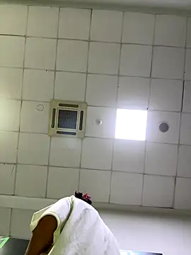 Snapshot of eveangelll chatting on December 2025 05:21:02 AM eveangelll online show from December 2025 05:21:02 AM