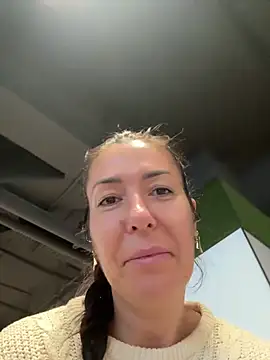 Snapshot of eveangelll chatting on February 2026 10:04:02 AM eveangelll online show from February 2026 10:04:02 AM