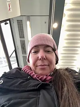 Snapshot of eveangelll chatting on March 2026 06:57:02 AM eveangelll online show from March 2026 06:57:02 AM