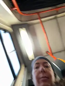 Snapshot of eveangelll chatting on November 2025 05:01:02 AM eveangelll online show from November 2025 05:01:02 AM