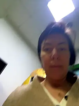 Snapshot of eveangelll chatting on January 2026 05:33:01 AM eveangelll online show from January 2026 05:33:01 AM