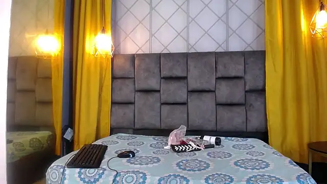 evans  collin online show from December 2025 04:36:01 AM