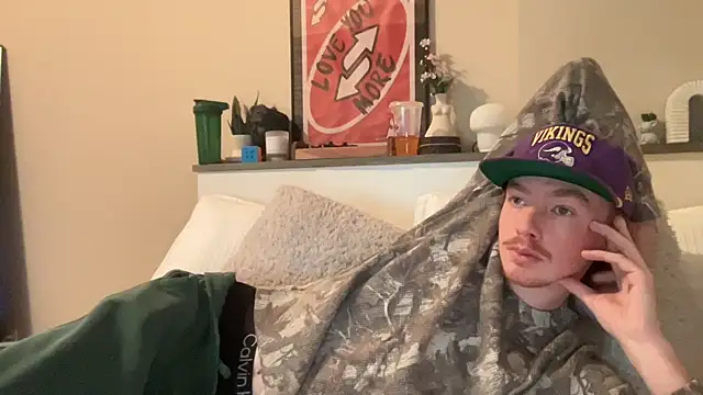 younghungginger online show from December 2024 01:39:02 AM