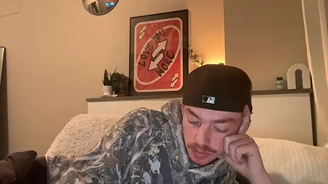 younghungginger online show from December 2024 01:20:02 AM