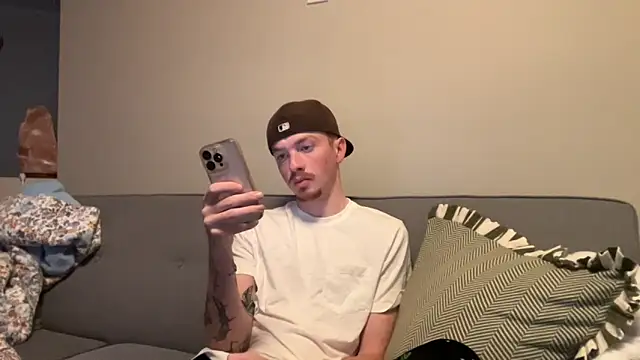 younghungginger online show from November 2025 12:03:01 AM