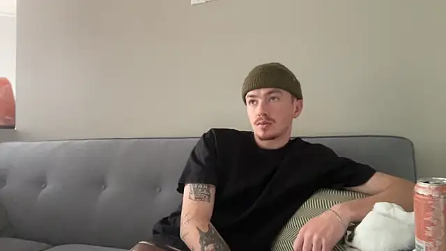 younghungginger online show from November 2025 08:24:01 PM