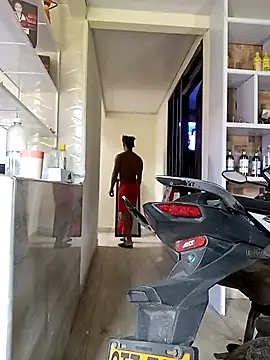 Snapshot of AlejoKhalifa_ chatting on October 2025 05:00:02 PM AlejoKhalifa online show from October 2025 05:00:02 PM