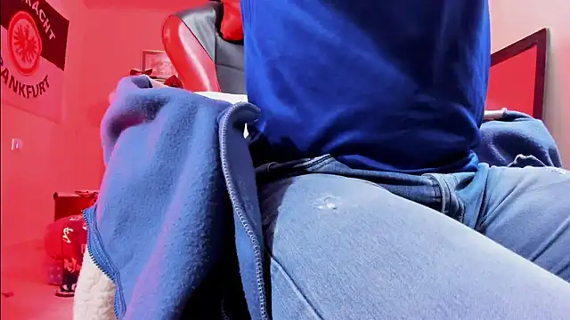 AlejoKhalifa  online show from February 2026 10:50:02 PM