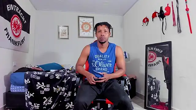 Snapshot of AlejoKhalifa_ chatting on December 2025 10:38:02 AM AlejoKhalifa online show from December 2025 10:38:02 AM