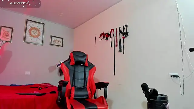AlejoKhalifa  online show from September 2025 10:15:01 AM